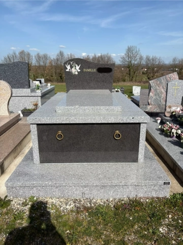 Monument Caveau Haut 1